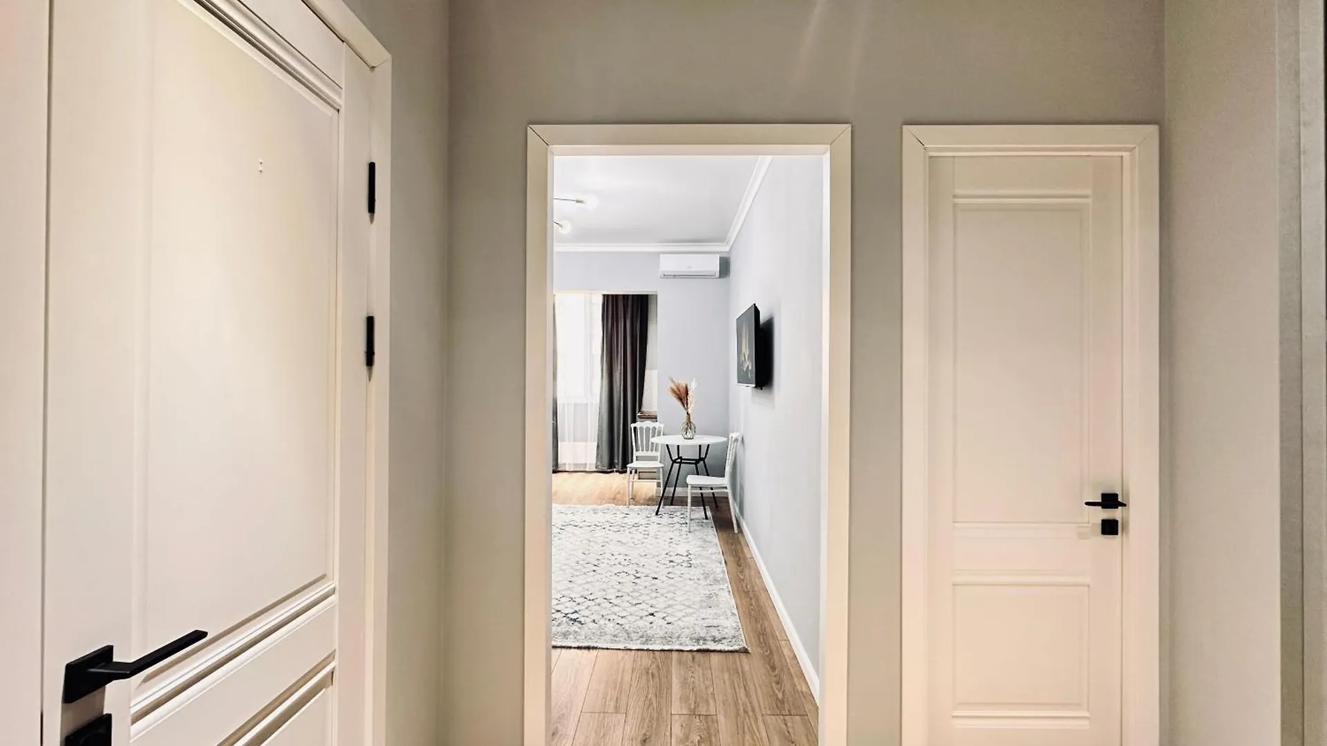 Comfort City, Lux Apartments Алматы