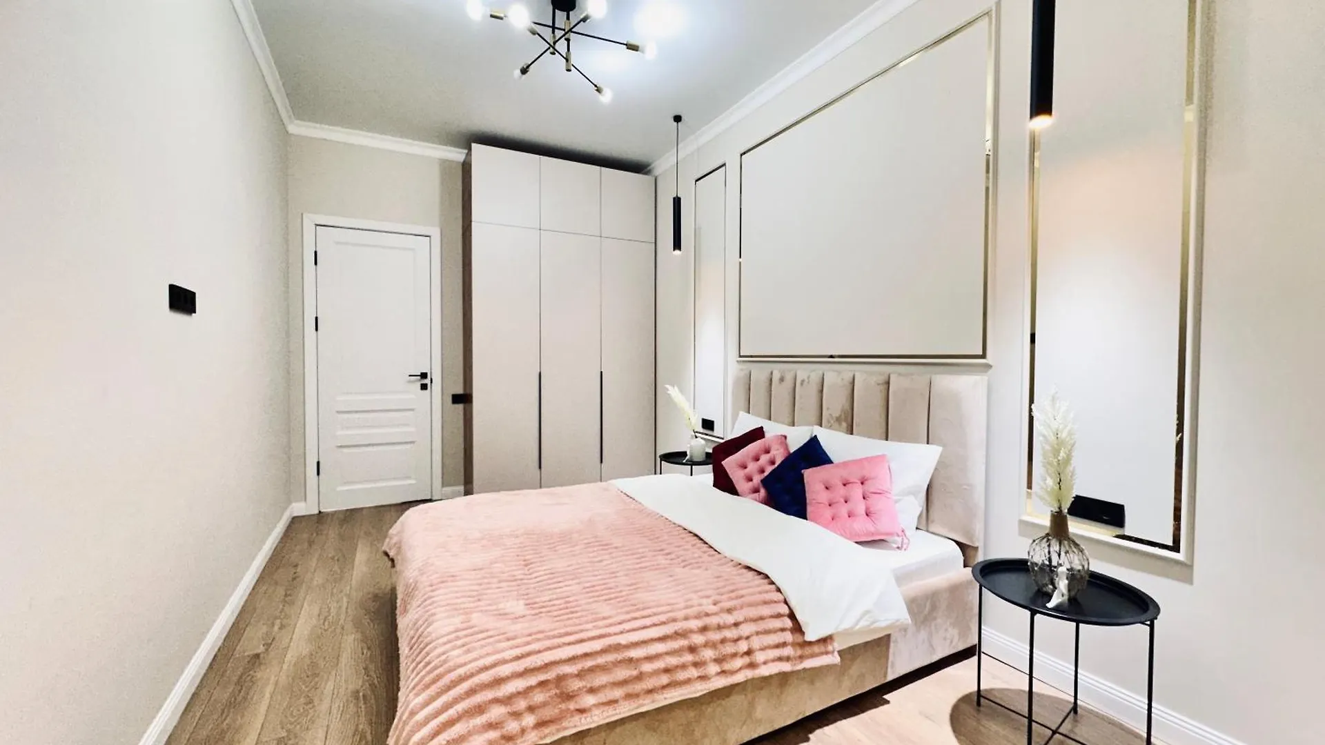 Comfort City, Lux Apartments Алматы