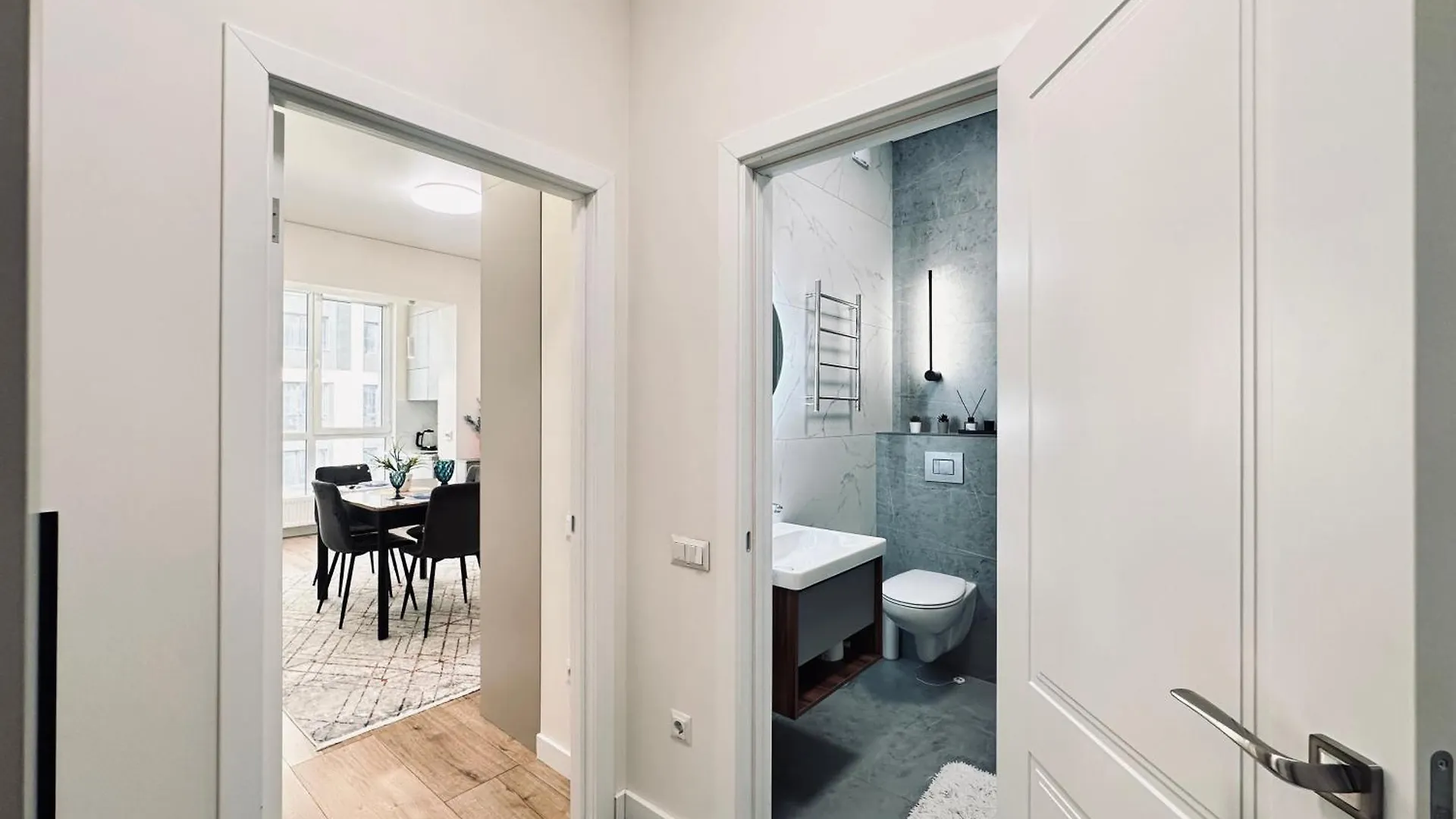 Comfort City, Lux Apartments Алматы 0*,  Казахстан
