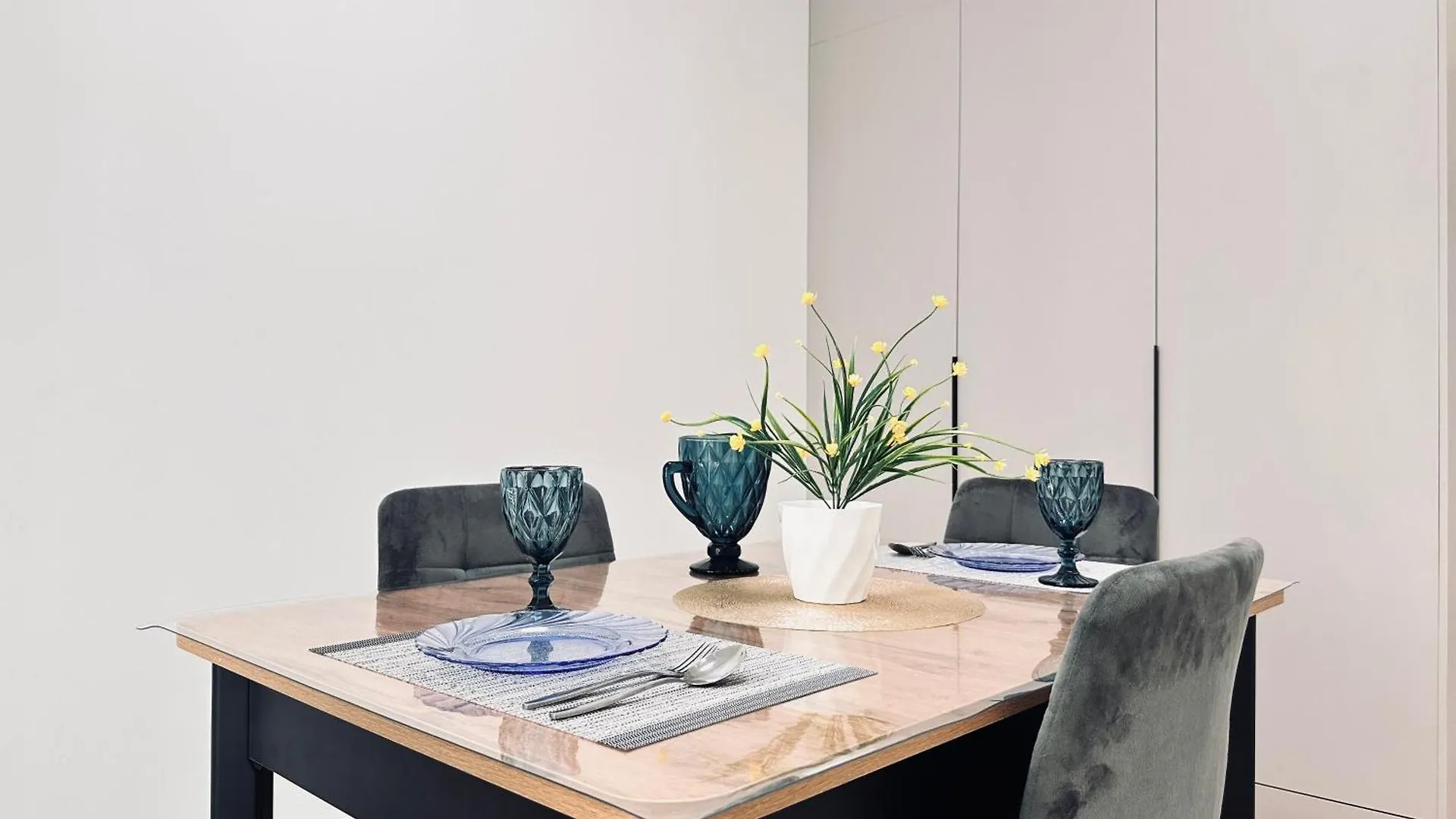 Comfort City, Lux Apartments Алматы 0*,