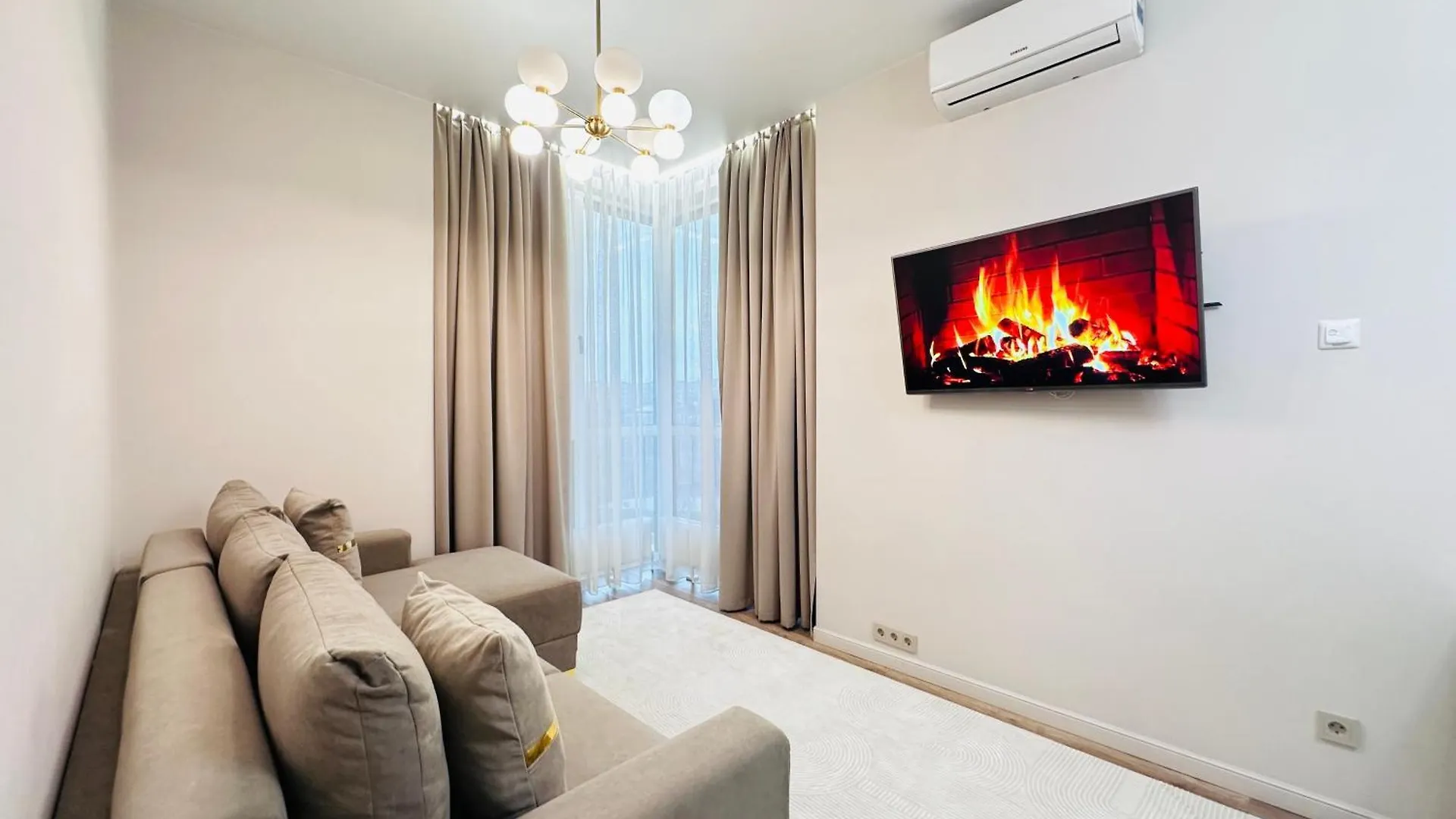 Comfort City, Lux Apartments Алматы 0*,  Казахстан