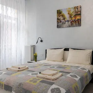 https://golden-violin-s-apartments-lviv.hotelslviv.net